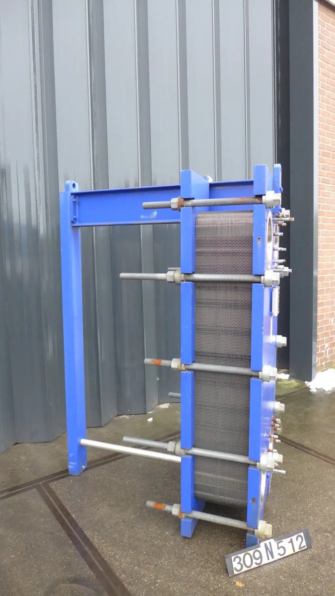 GEA NT 250 3000kW Central cooling
