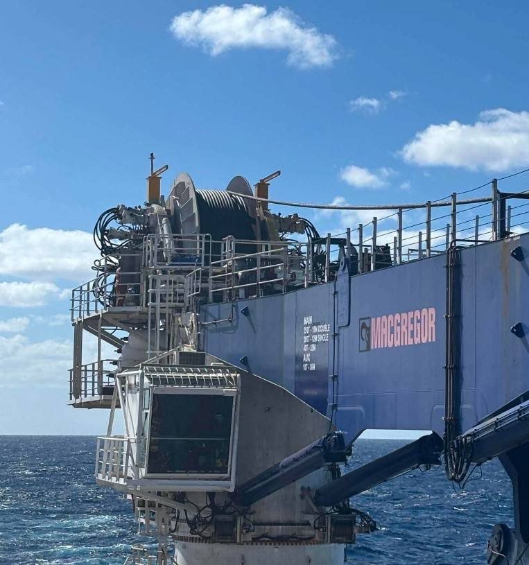 MacGregor GL-150-3 Cargo Crane