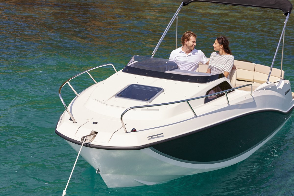Brunswick Marine in EMEA Quicksilver 555 Cabin