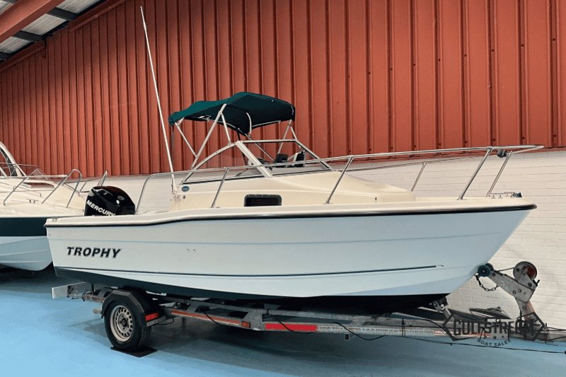 Boot Bremen GbR Trophy 1802 WA