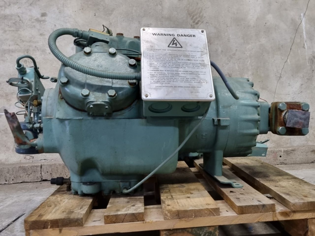 Carrier Marine 06E 750kW R404A Marine