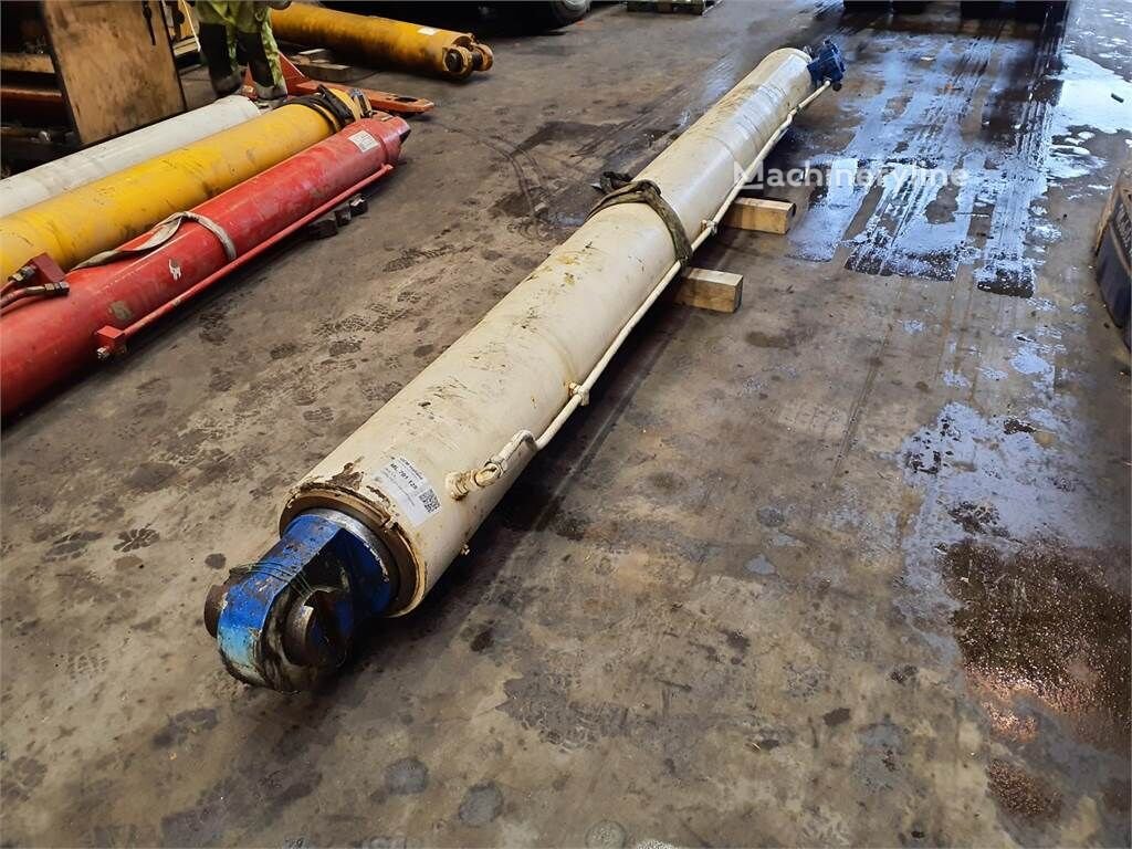 Hawboldt Industries (1989) Boom extension cylinder 340019044, Boom main cylinder 340019045, LARS swing cylinder 340007131, LARS tilt cylinder 340007154, Boom extension cylinder 34-00418-0000