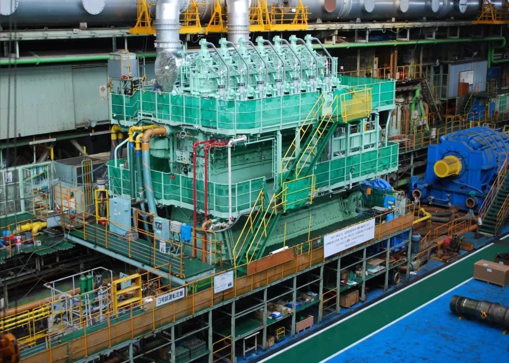 Mitsubishi 5UEC33LSE-Eco