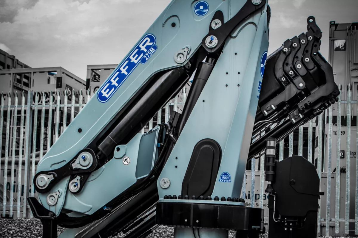 Effer Marine 275M