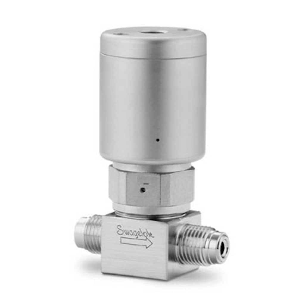 Swagelok Válvula de diafragma UHP de acero inox. 316L VIM-VAR, 1/4 pulg. VCR macho, Limpieza SC-01, Actuador neumático NO