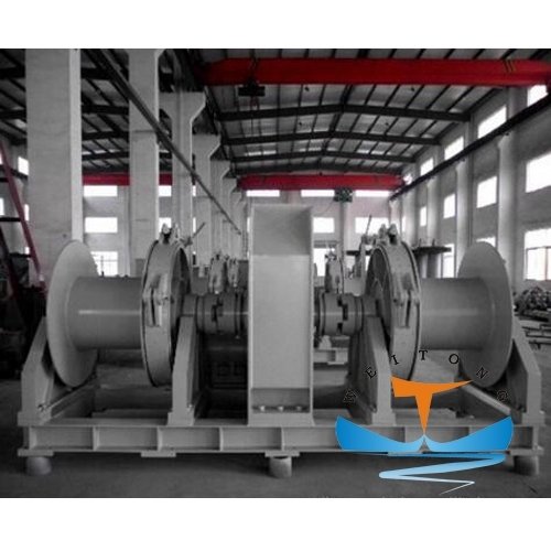 Lipa Marine LM-W 150kN Mooring Winch