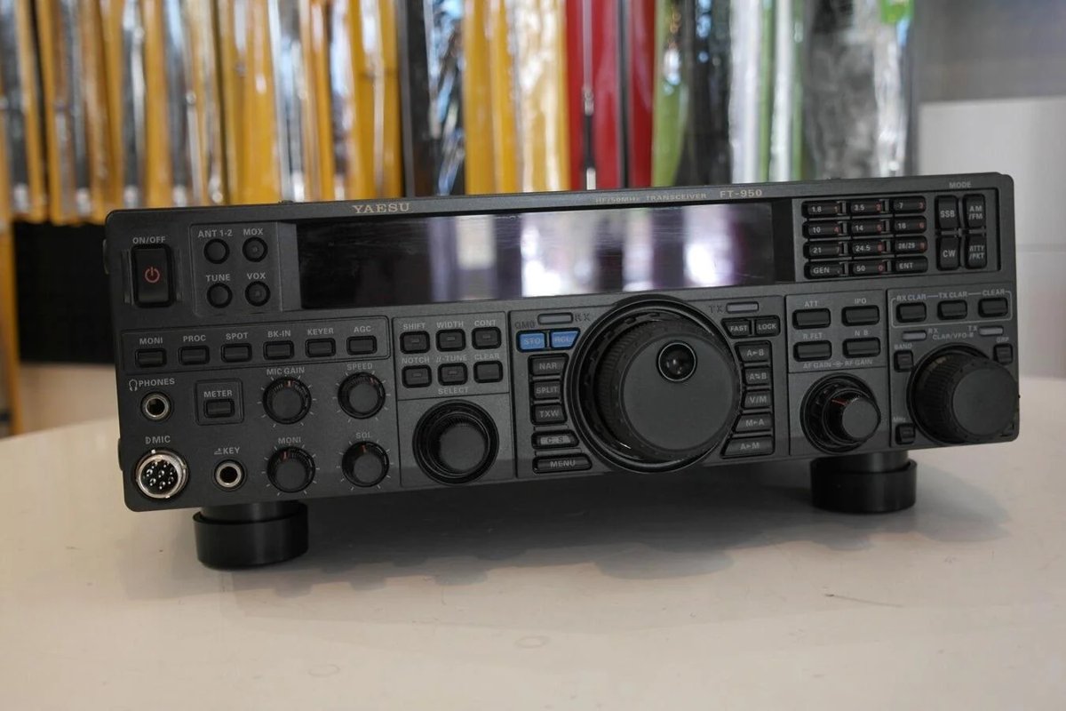 HF Radio QM9501