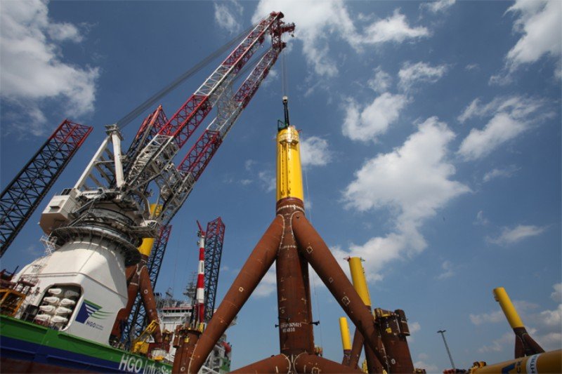 Liebherr Maritime Cranes CAL 64000