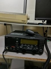 Icom IC-M605 MF/HF SSB