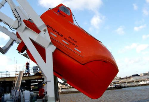 Vanguard / Survival Systems International TEMPSC / Freefall Lifeboat