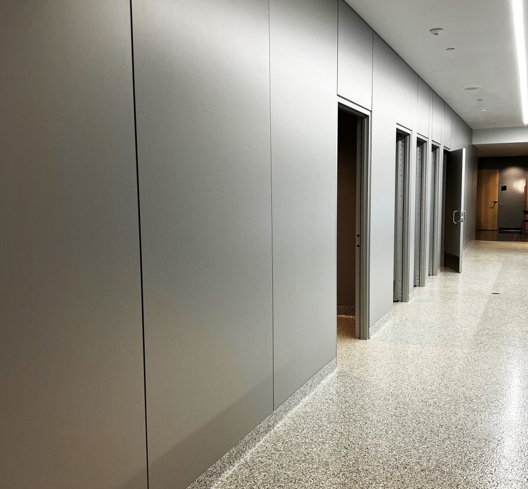 Rheinhold & Mahla W25P (light weight) - Wall panel without/with fixtures