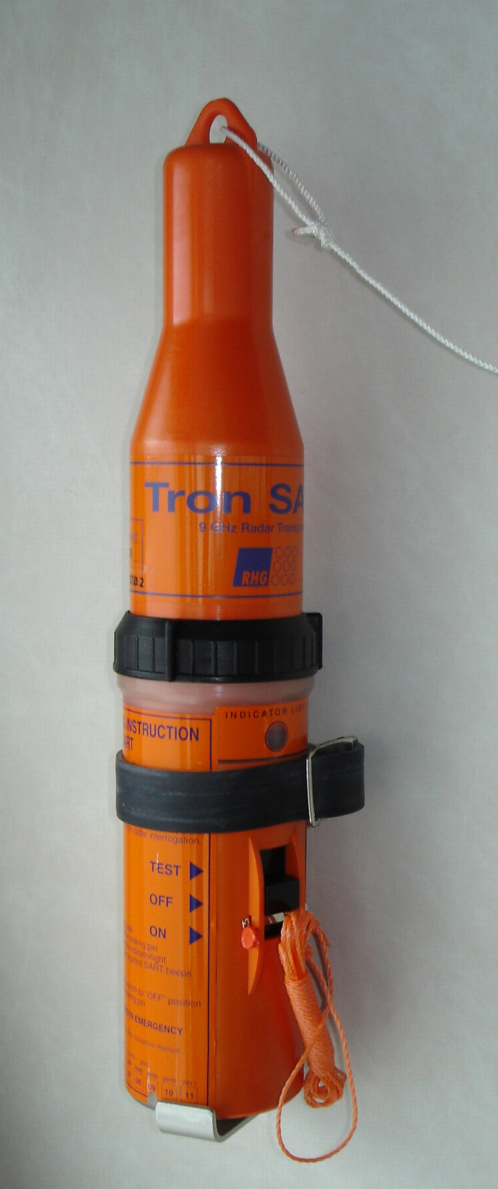 Search and rescue transponder
