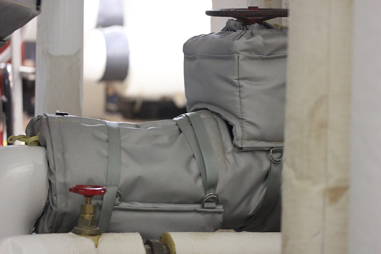 Removable insulation blanket